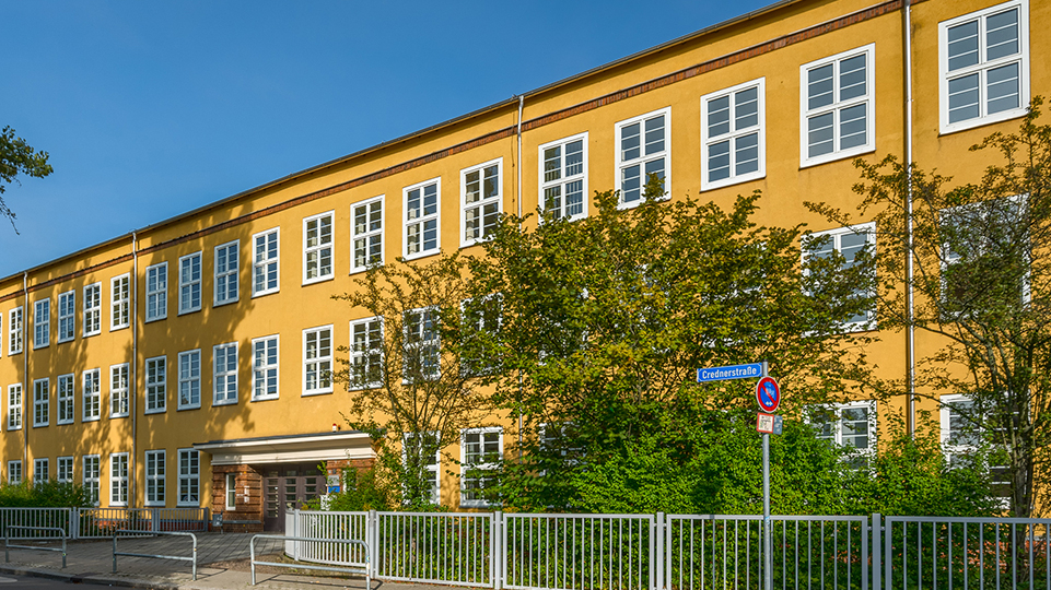 Ansicht Schulgebäude