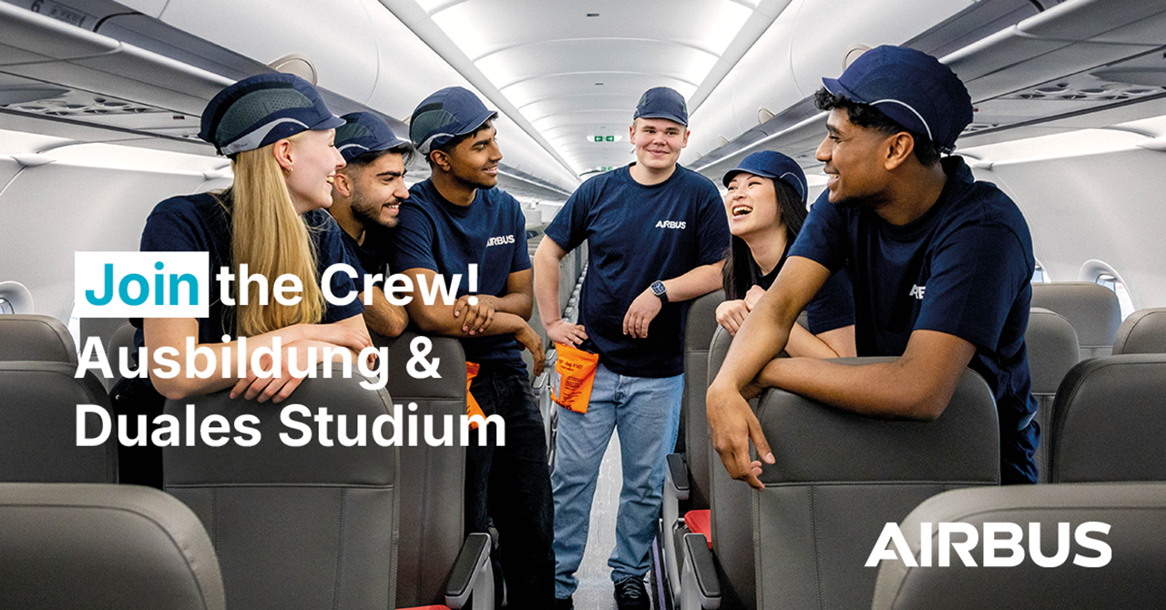 Kampagnenbild "Join the Crew! Ausbildung & Duales Studium" Teambild im Flugzeuginneren