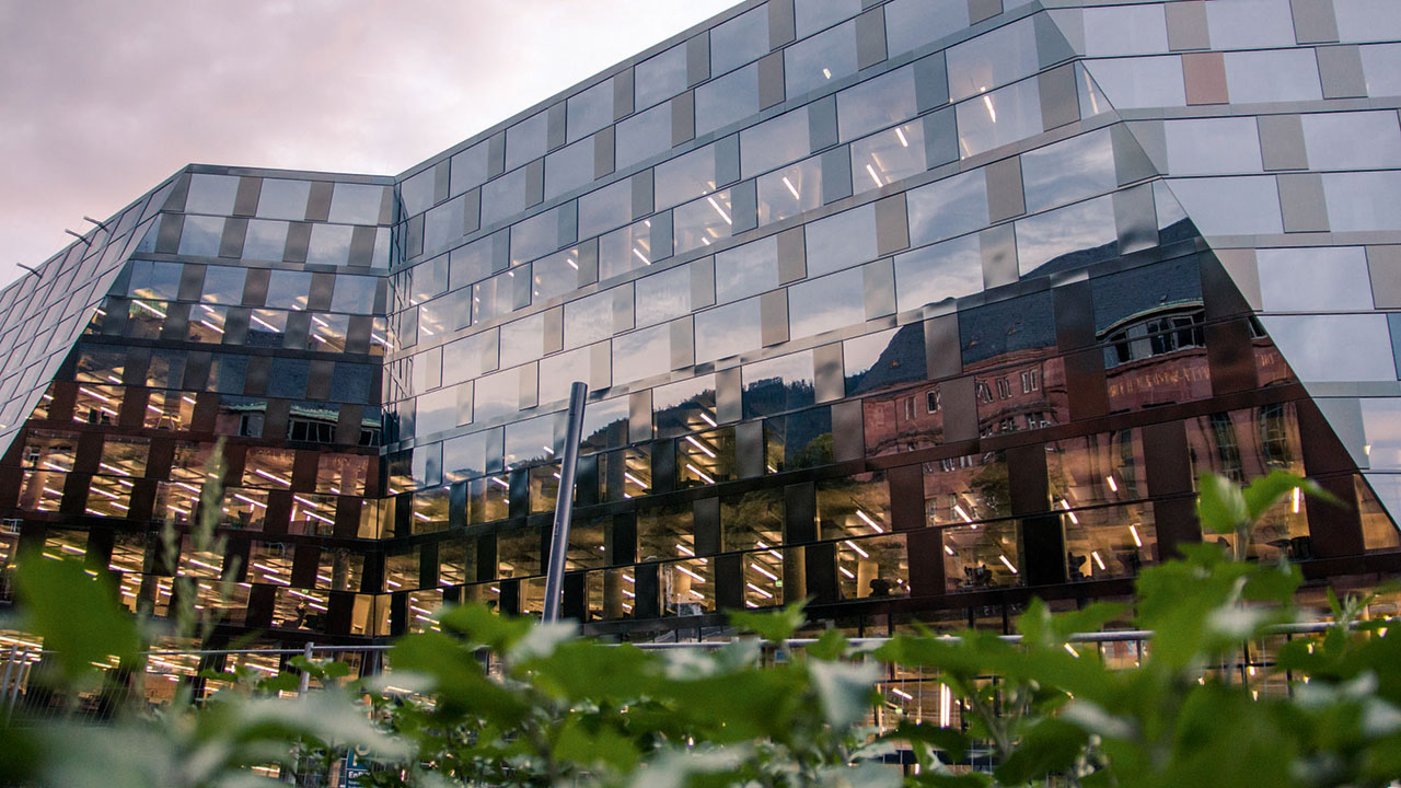 Das Herz der Universität: eine der modernsten Universitätsbibliotheken Europas.