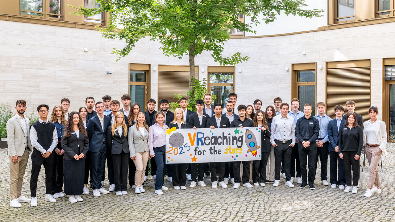 Auszubildende und dual Studierende der Berliner Volksbank