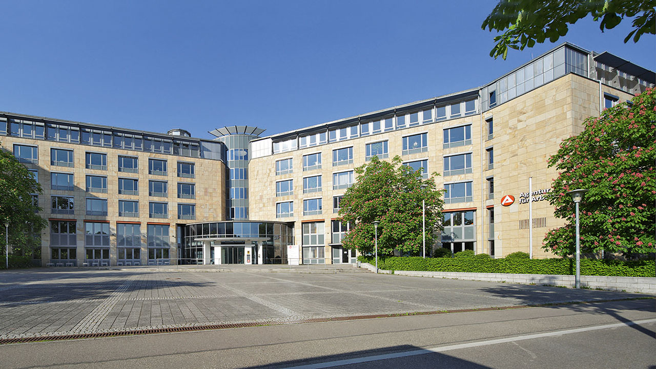 Das Gebäude der Agentur für Arbeit Freiburg