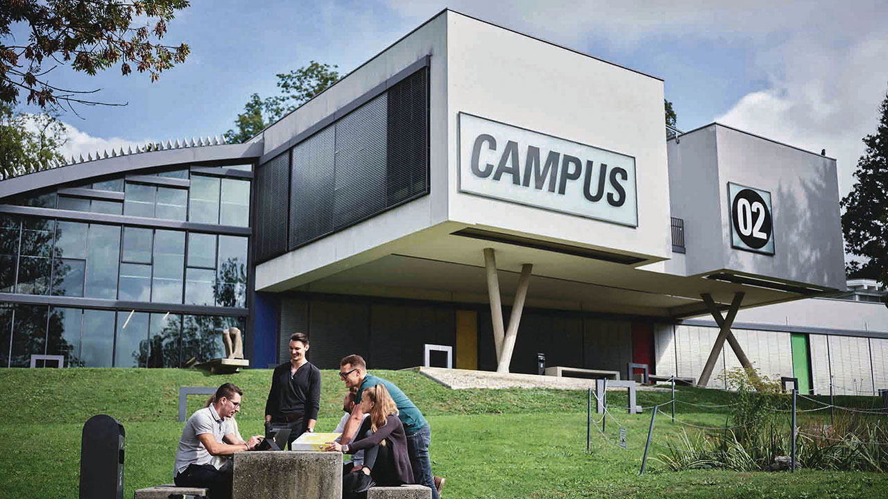 Gebäude der FH CAMPUS 02