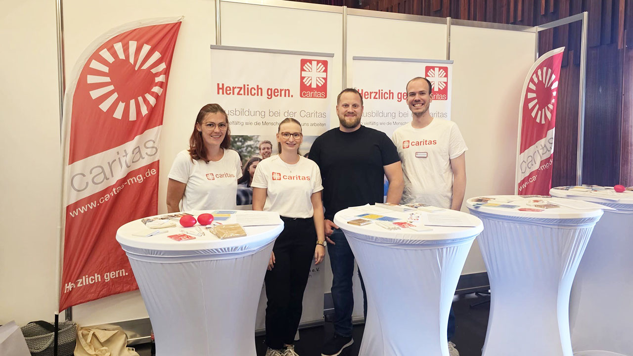 Messestand Caritas