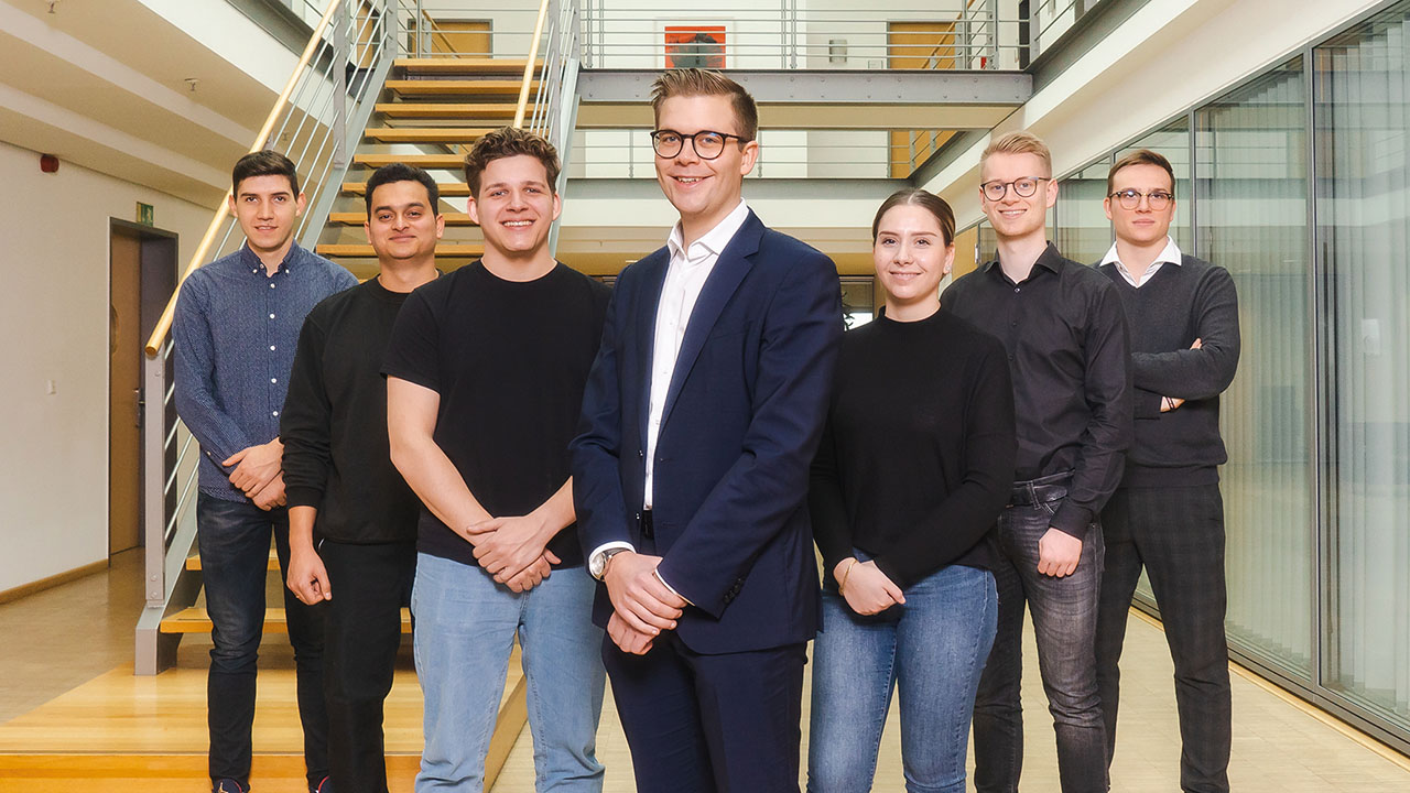 Gruppenbild Mitarbeitende