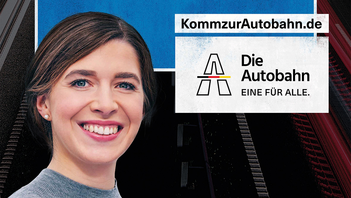 Das Porträt einer jungen Frau. Daneben das Logo der Autobahn und die Website KommzurAutobahn.de