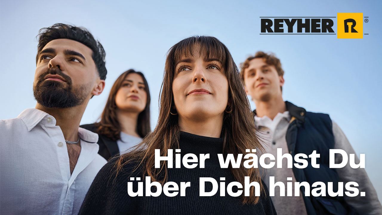 Gruppe von vier jungen Personen