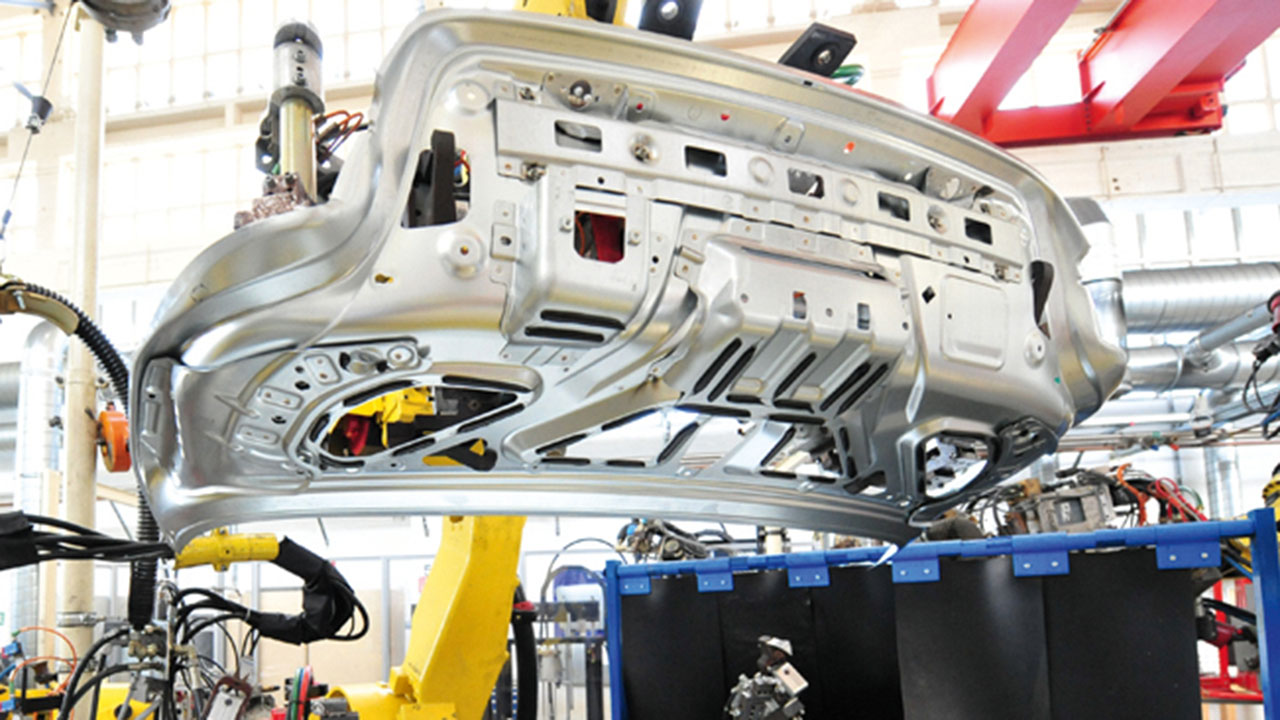 Produktion von Fahrwerks- und Karosserieprodukten bei Gestamp Umformtechnik