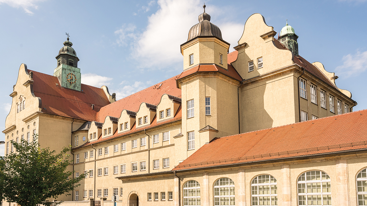 Außenaufnahme des Schulgebäudes