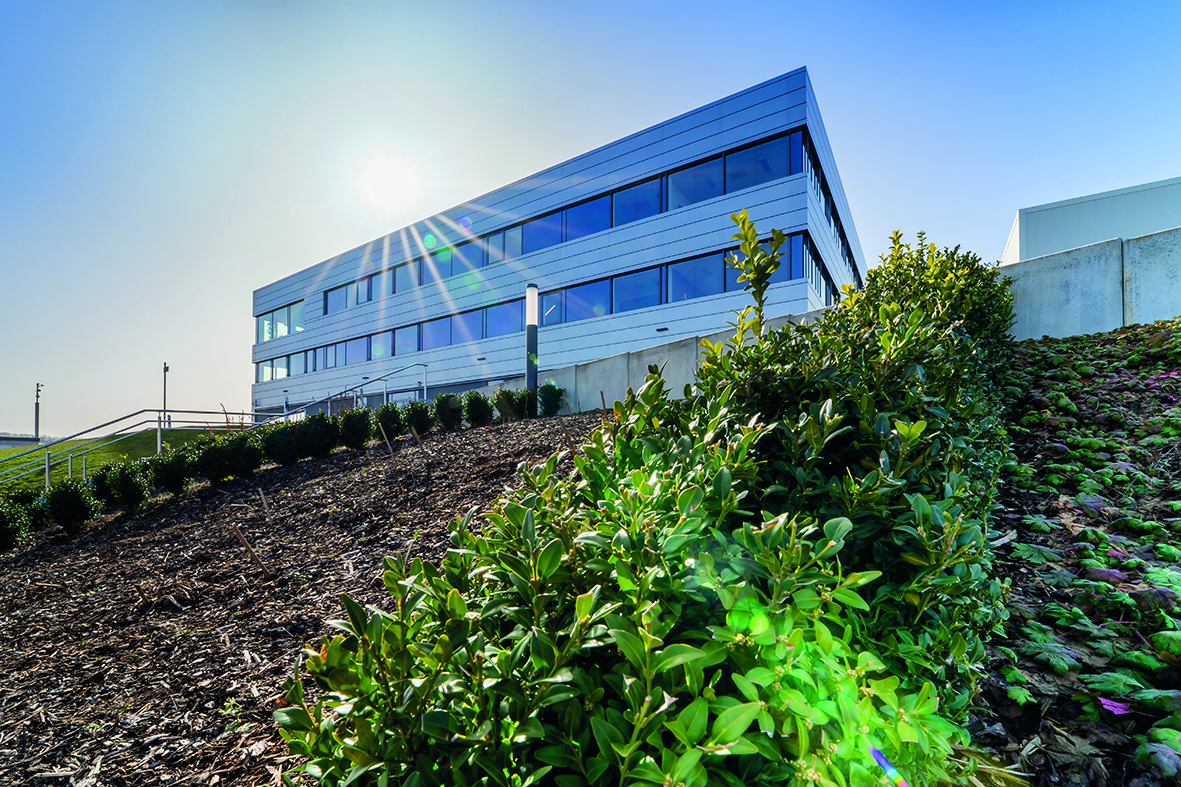 Ansicht eines Komsa Gebäudes