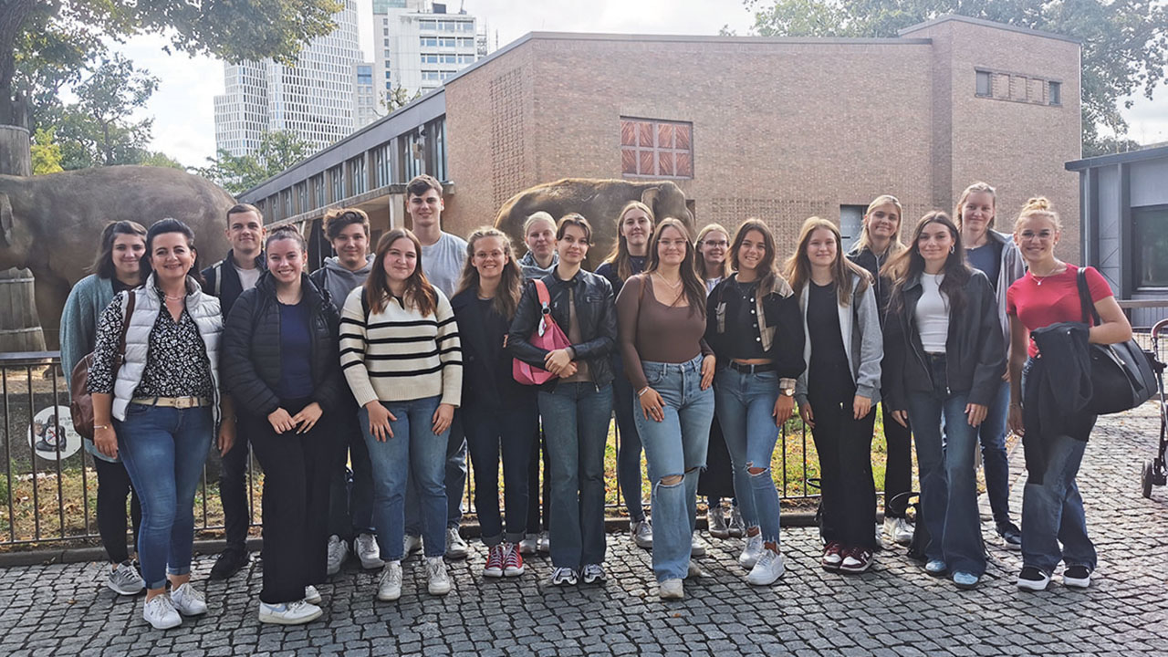 Auszubildende des Landkreises Havelland beim Teamtag