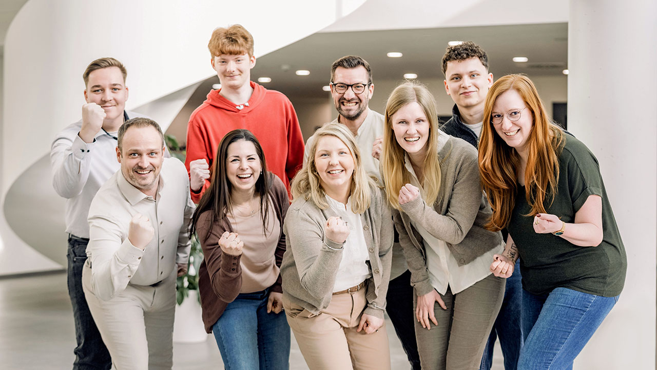 Gruppenfoto mit Auszubildenden