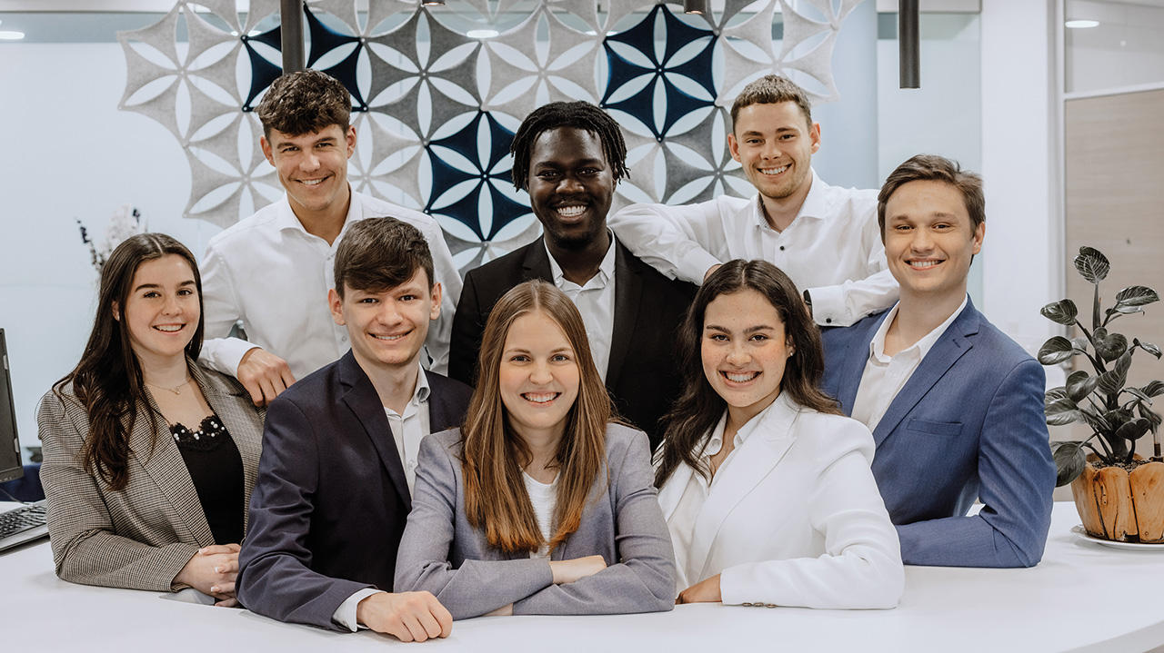 Gruppenbild von Auszubildenden