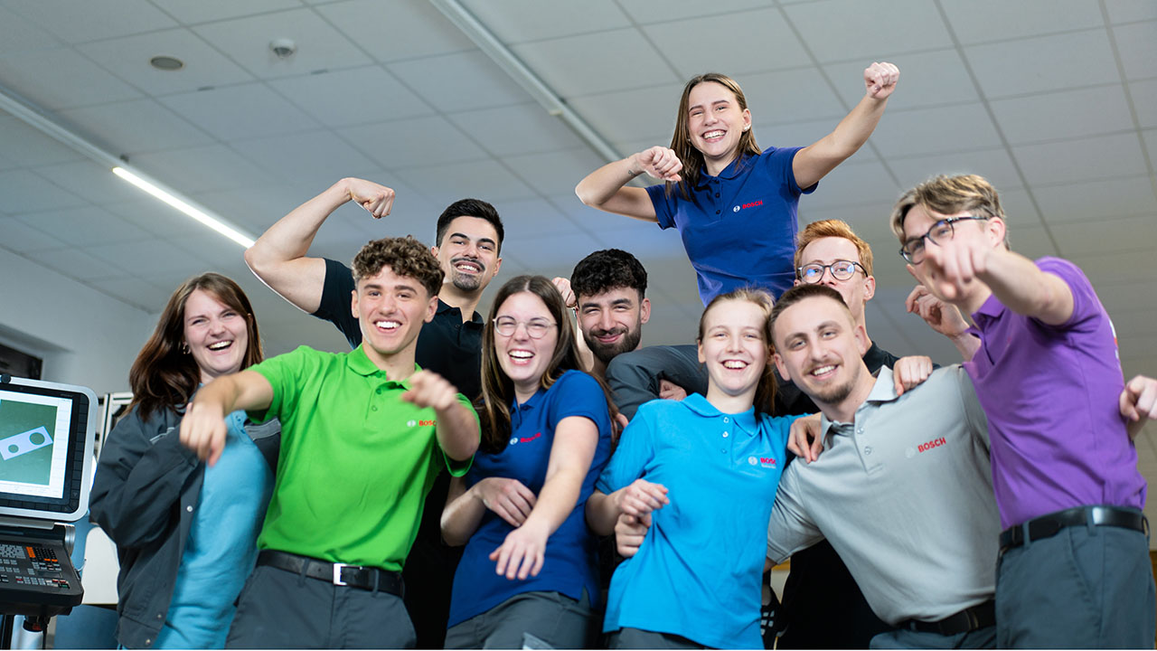 Azubis freuen sich