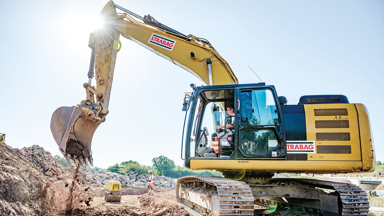 Baggerfahrer im Einsatz