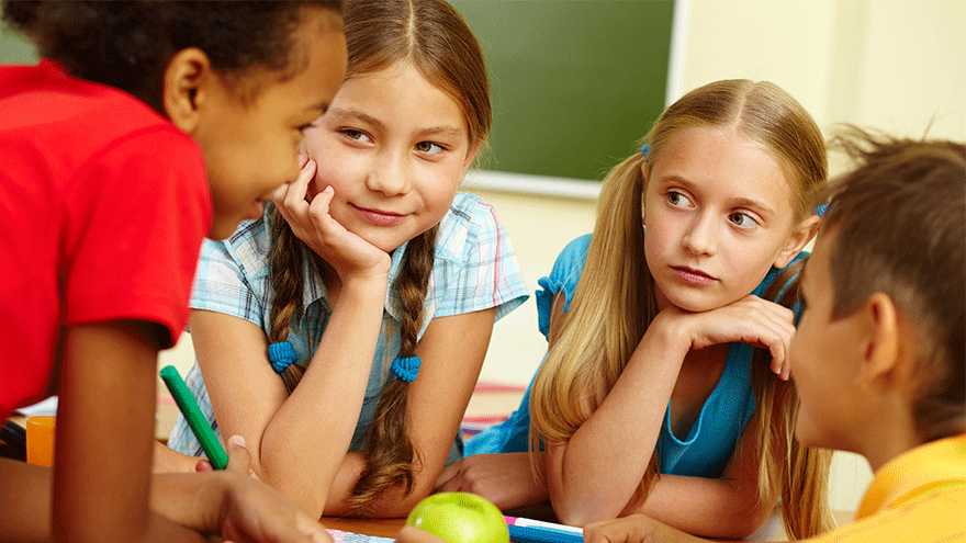 Schüler*innen einer Lerngruppe (Symbolbild). Bild von Pressfoto auf Freepik.