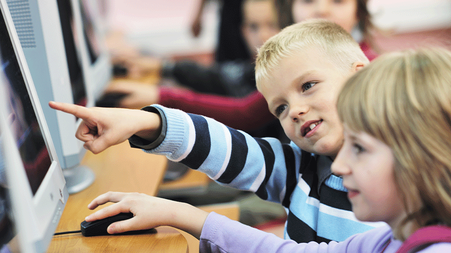 Kinder am Computer (Symbolbild) © Benis Arapovic via Vecteezy.com