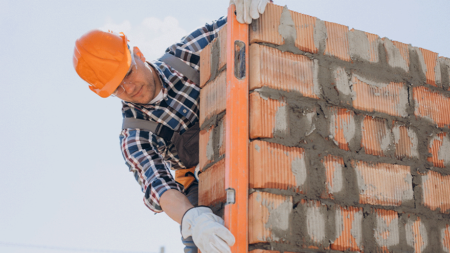 Maurer bei der Arbeit (Symbolbild). © senivpetro via Freepik